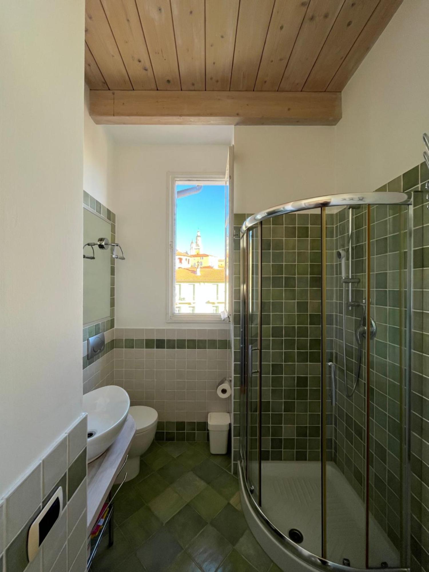 Maison Re- Splendido Appartamento Centro Mentone Εξωτερικό φωτογραφία